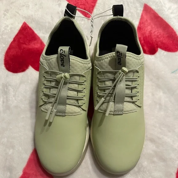 New Clove Classic Limited Edition Sage GreenNursing Shoes